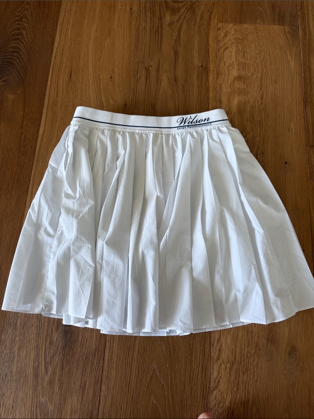 Wilson White Pleated Tennis Skirt (w/Pockets) - Sz S